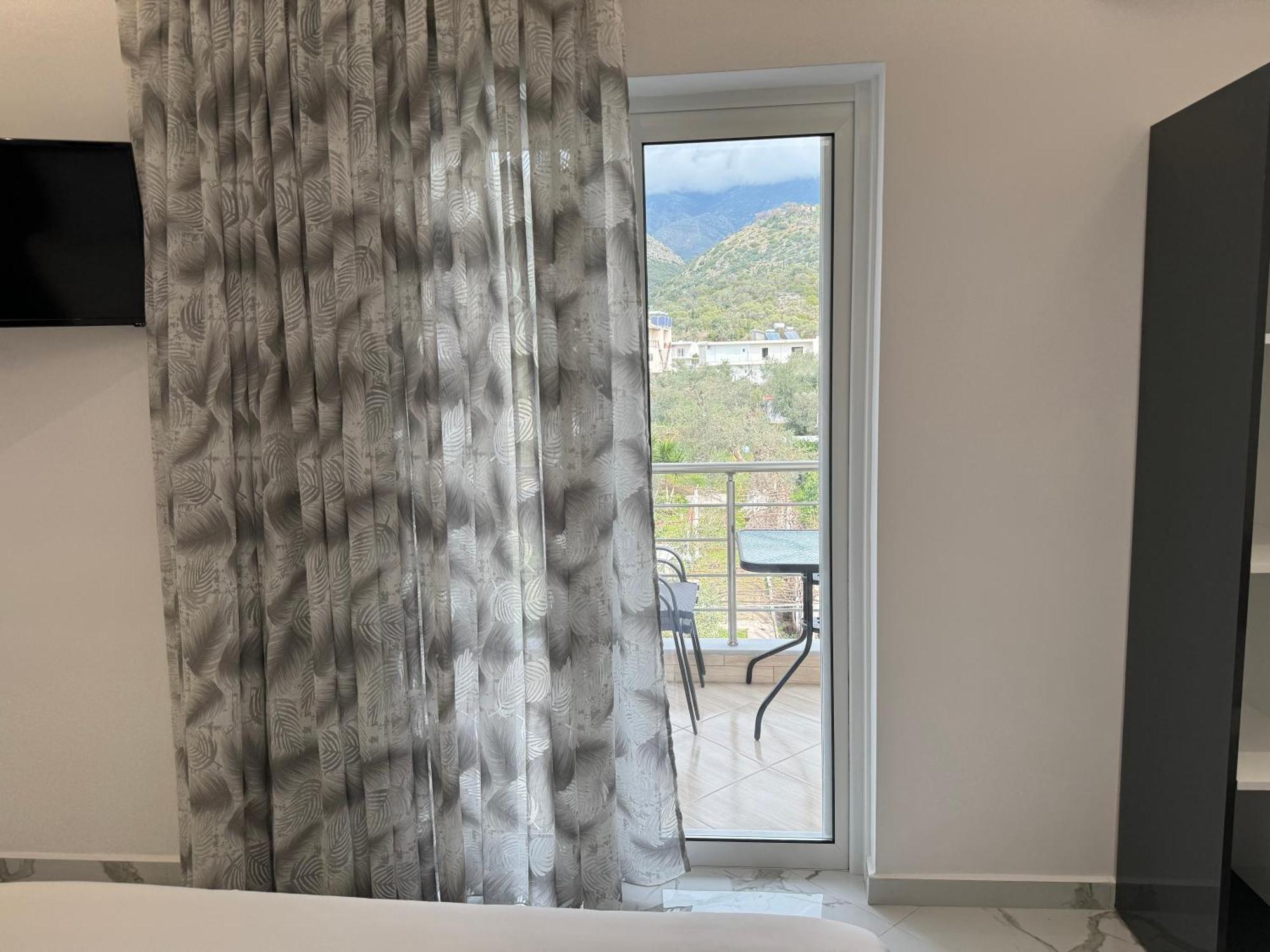 Ionian View B&B Himarë Dış mekan fotoğraf