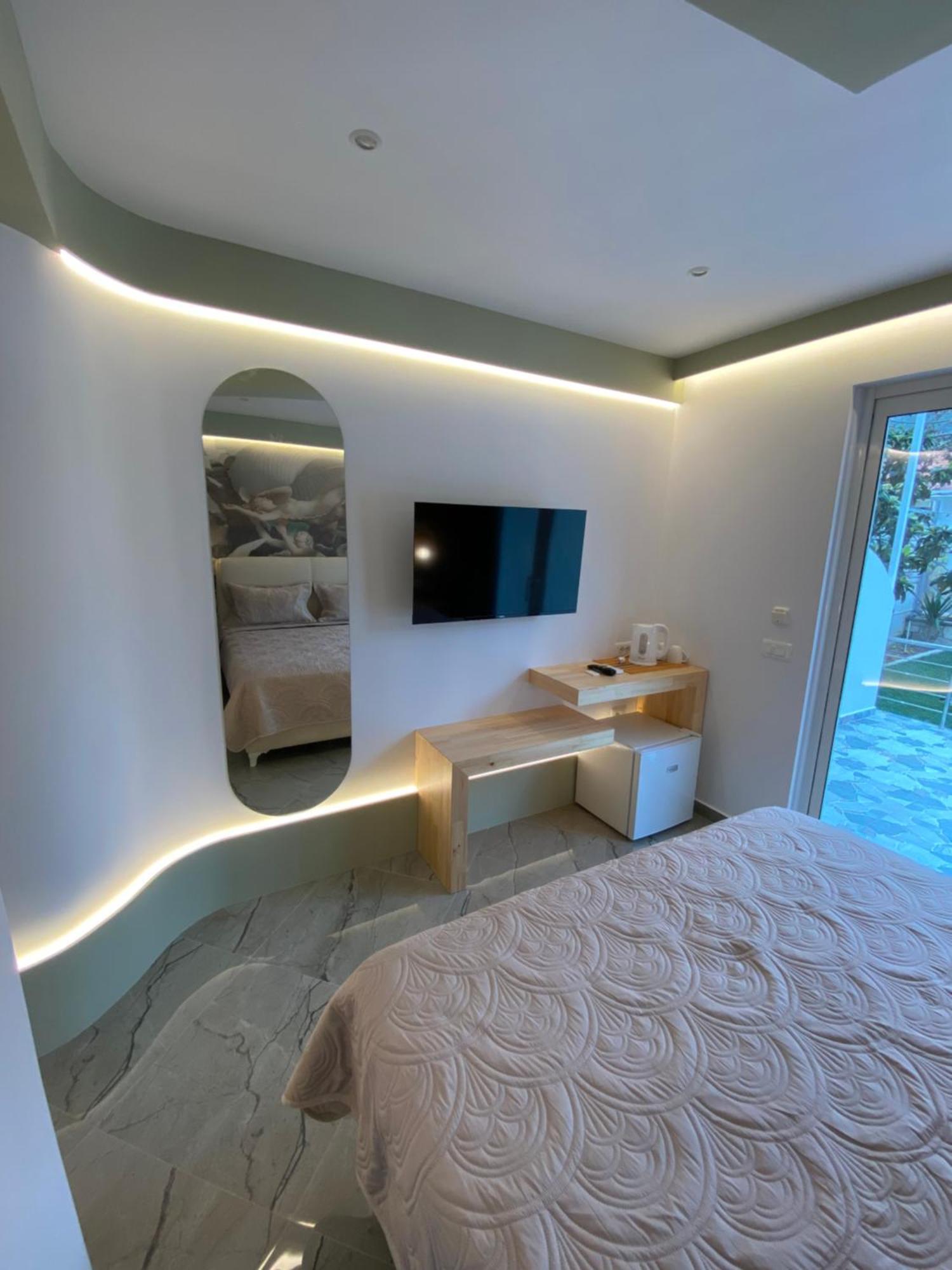 Ionian View B&B Himarë Dış mekan fotoğraf