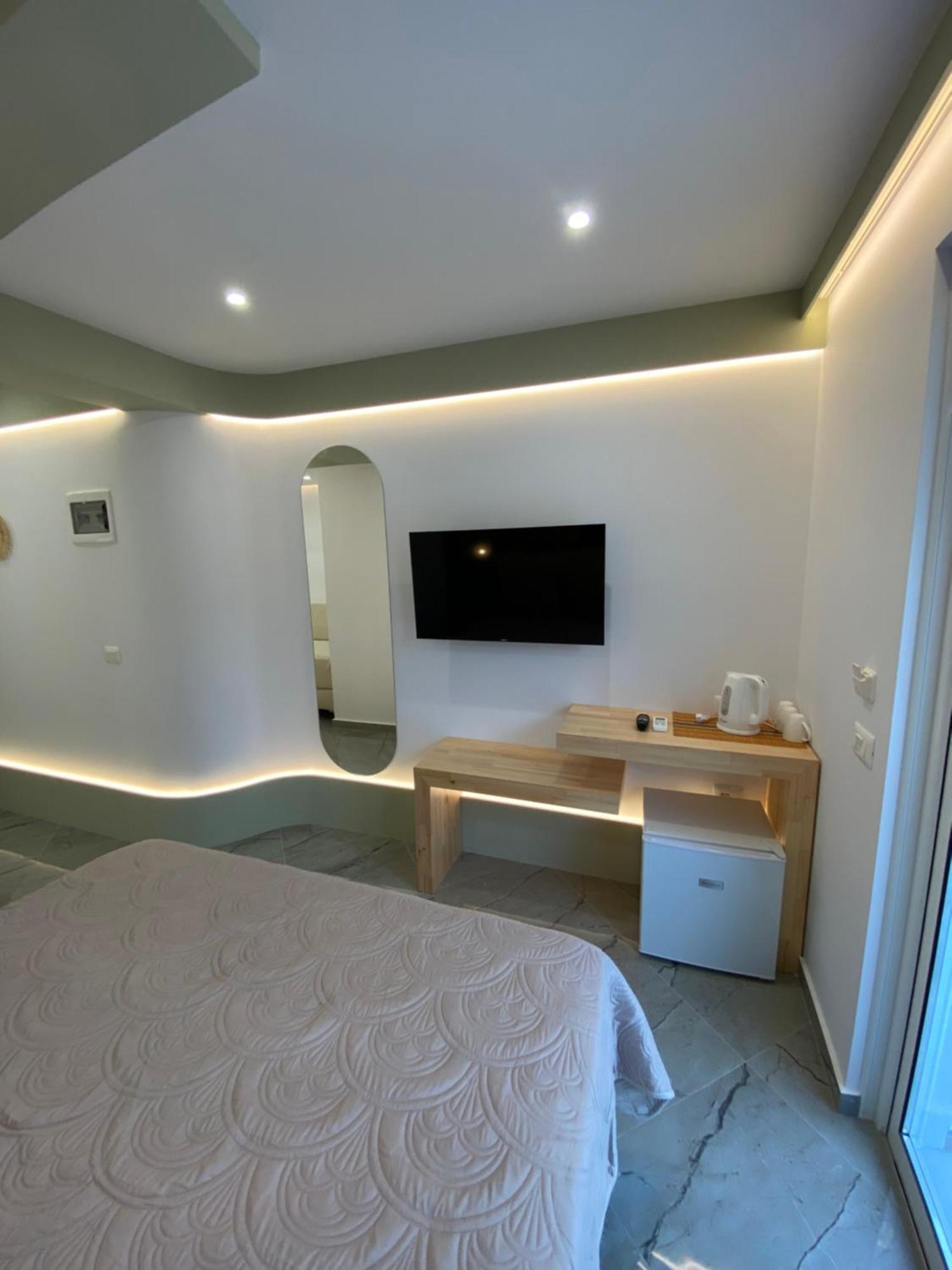 Ionian View B&B Himarë Dış mekan fotoğraf